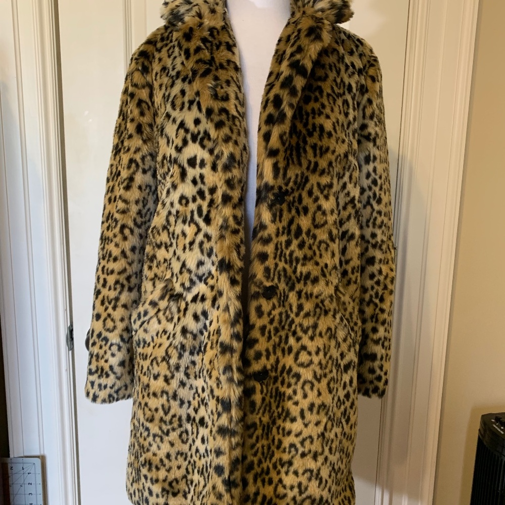 XS A New Day Faux Cheetah / Leopard coat
